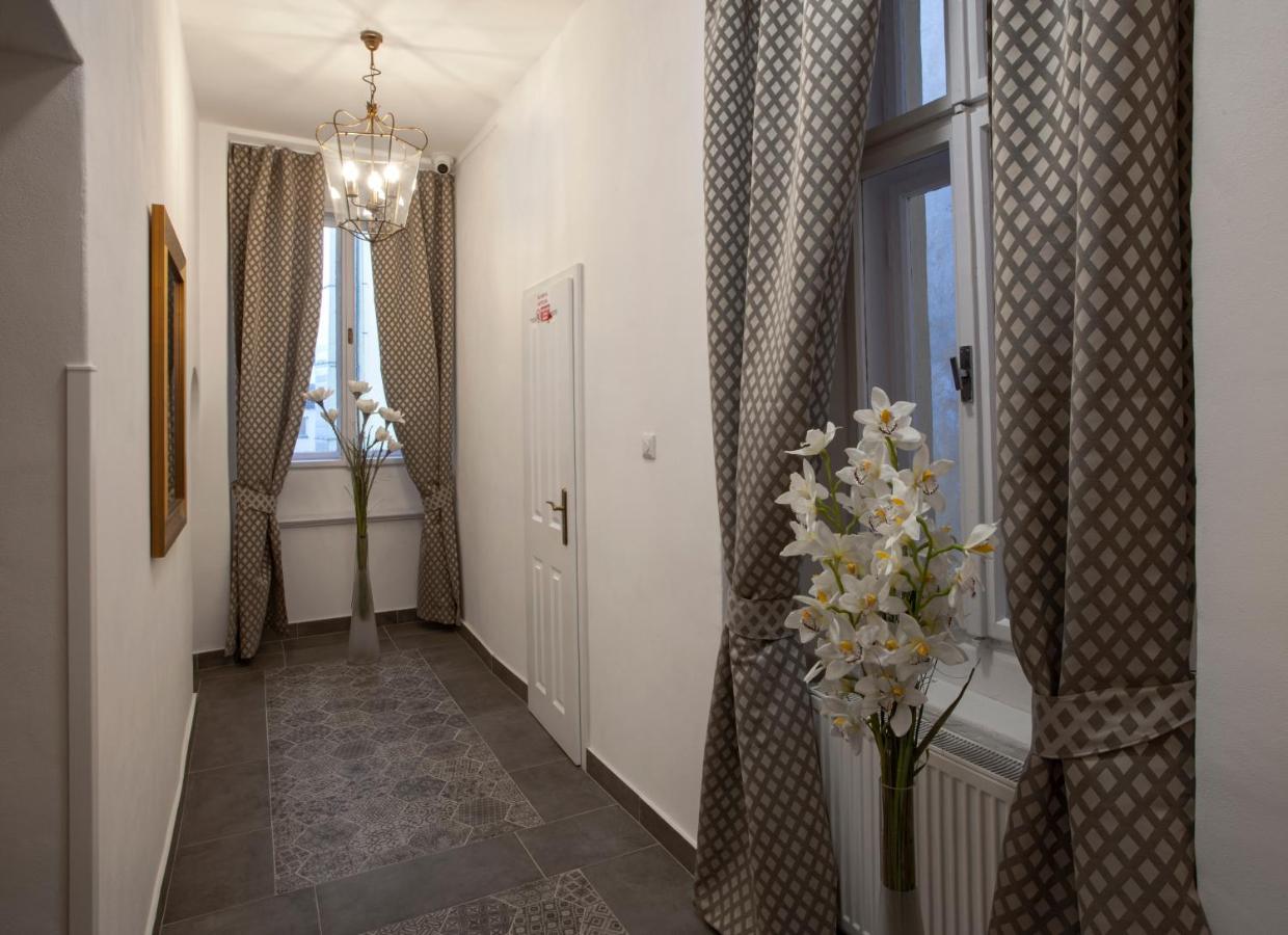Corto Old Town Hotel